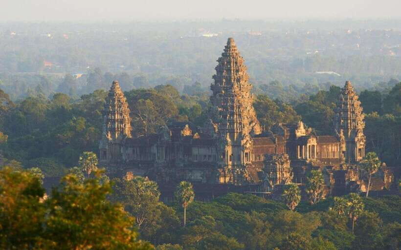 Siem Reap: Angkor Wat Small-Group Full Day Tour and Sunset - Transportation & Group Size