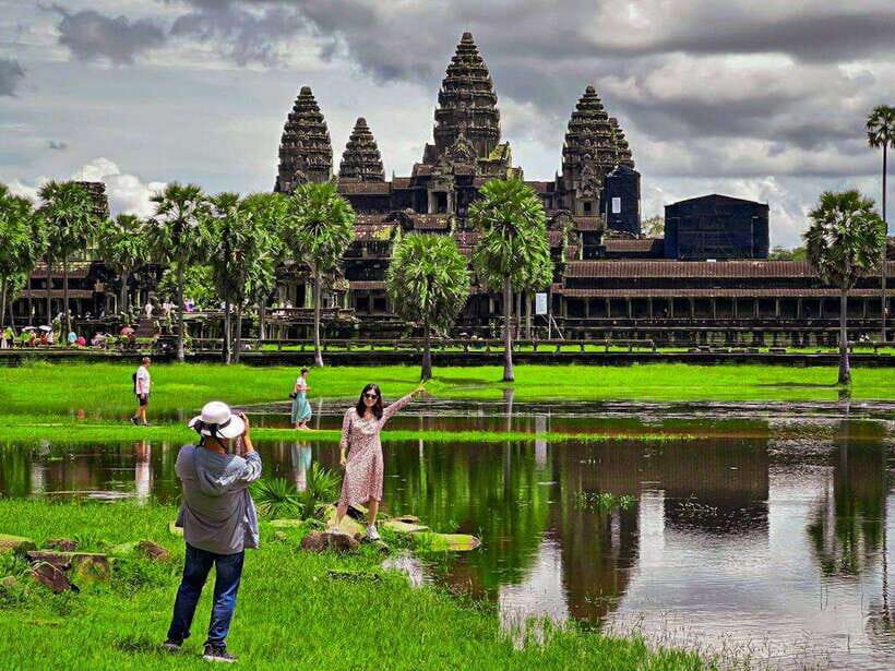 Siem Reap: Angkor Wat Sun rise Private Day Tour with Guide - The Itinerary Breakdown: What to Expect