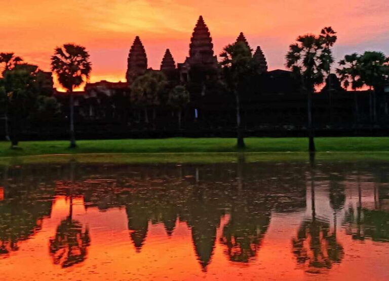 Siem Reap: Angkor Wat Sunrise or Sunset Guided Tour - Why This Tour Offers Great Value