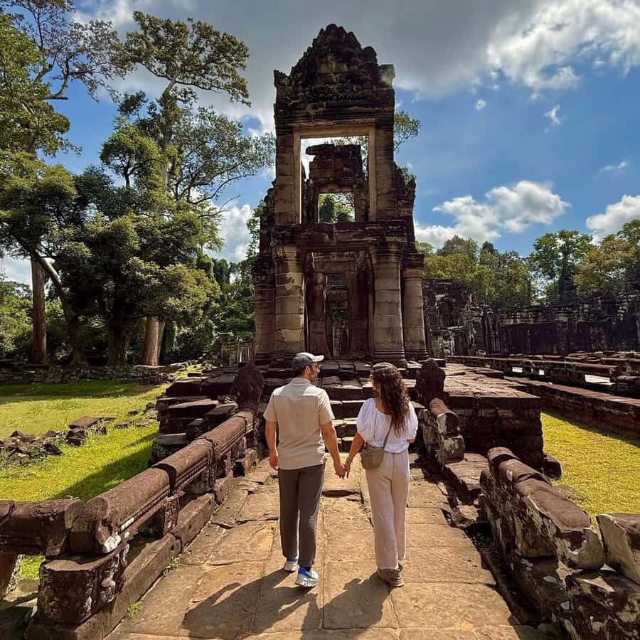 Siem Reap: Angkor Wat Sunrise/Set Private TourSpanish Guide - Value and Practicality  