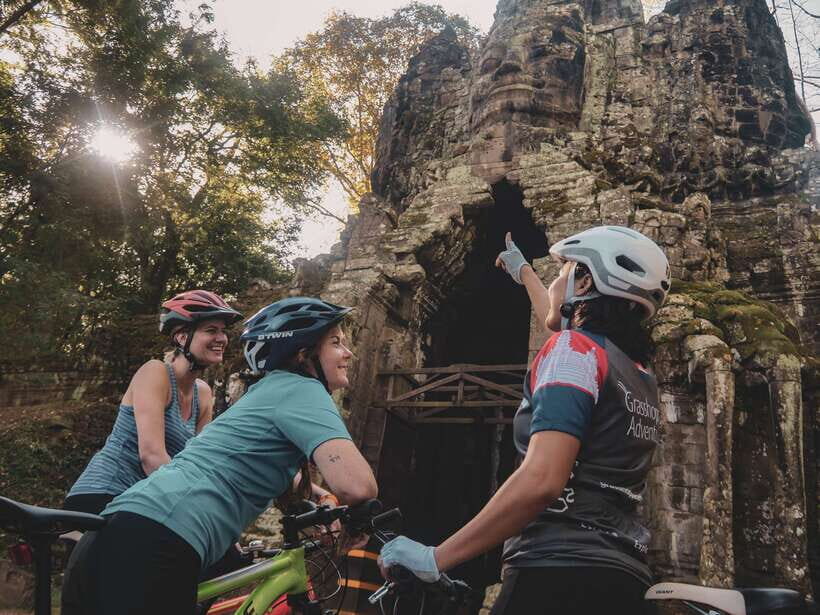 Siem Reap: Bike the Angkor Temples Guided Tour with Lunch - The Experience in Detail