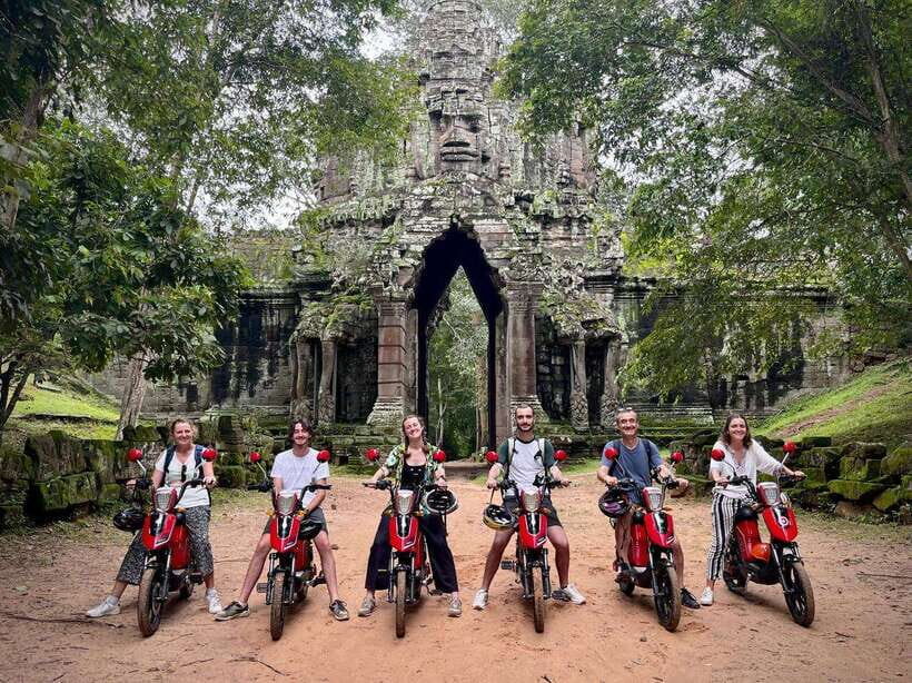 Siem Reap: E-Bike Guided Tour of Angkor Wat with Local Lunch - Detailed Breakdown of the Itinerary