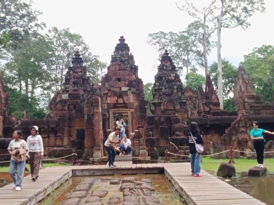 Siem Reap: Grand Temples Tour with Banteay Srei - What Makes This Tour Stand Out