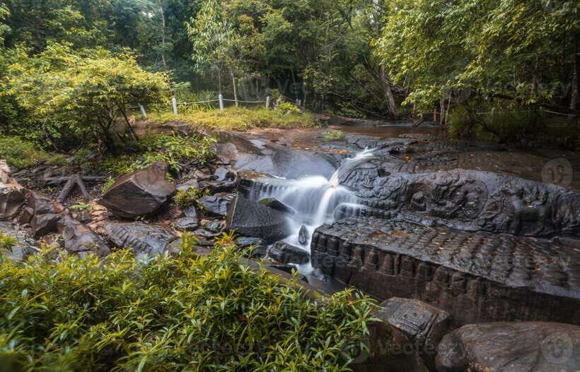 Siem Reap: Kulen Waterfall by Private Tour - Exploring Phnom Kulen: What Makes This Tour Special