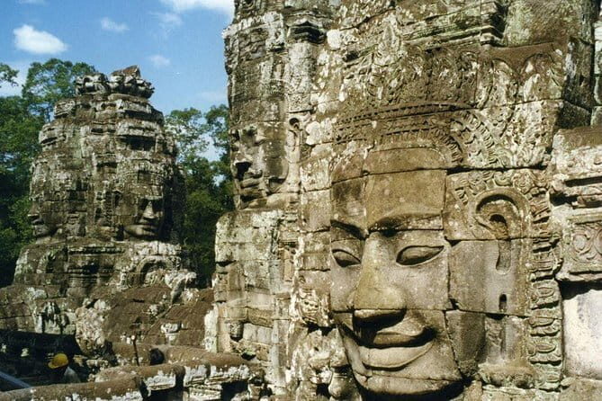 Siem Reap: Private Custom Angkor Wat Tour with Local Guide - A Closer Look at the Tour Itinerary