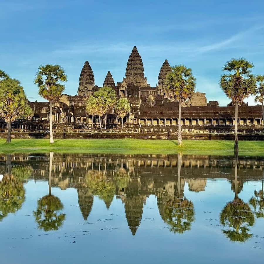 Siem Reap: Private Custom Angkor Wat Tour with Local Guide - Summary: Who Should Choose This Tour?