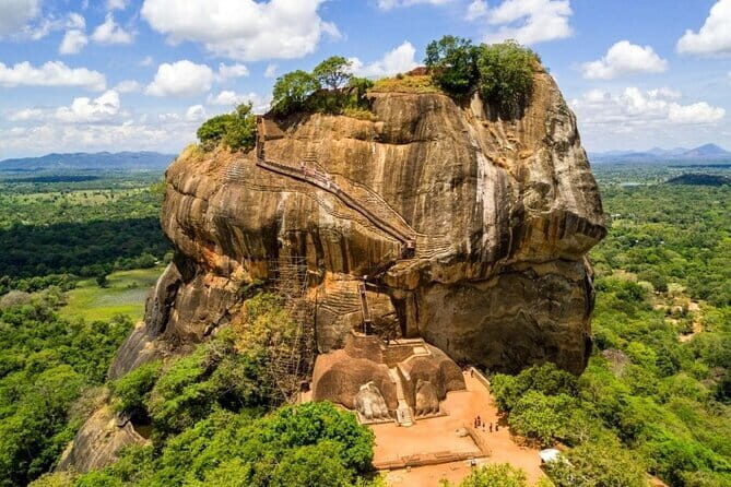 Sigiriya & Dambulla Day Tour From Colombo - Authentic Insights from Reviewers