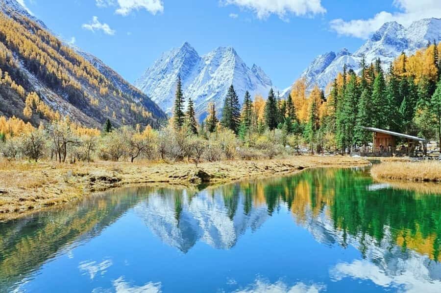 Siguniang Mountain Vibes: Peaks, Lakes & Night Lights - Deep Dive into the Tour Details