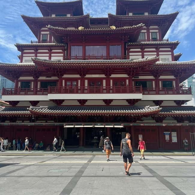 Singapore: Chinatown Clans History and Food Tour - Detailed Breakdown of the Experience