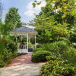 Singapore: Faber Peak Guided Walking Tour with Breakfast - Authenticity and Value