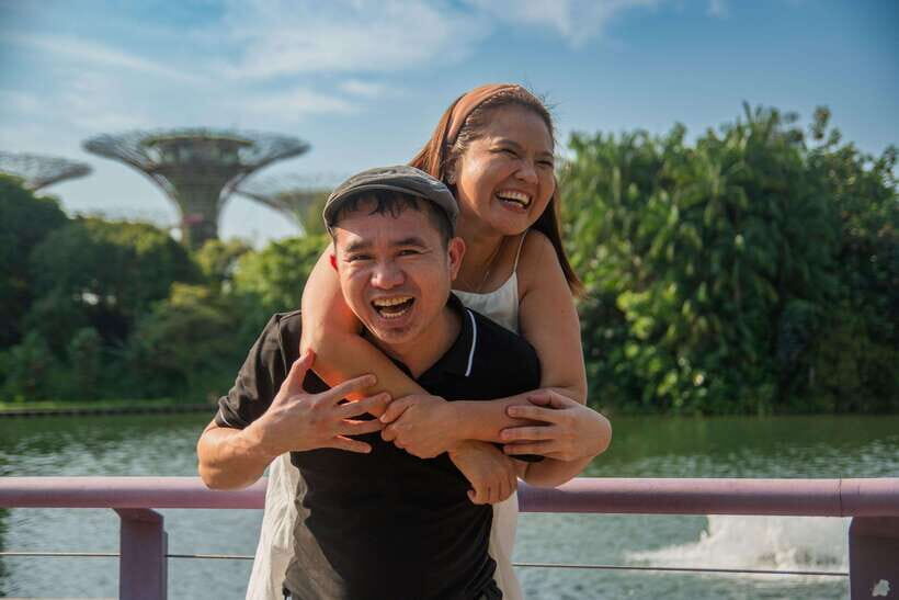 Singapore: Professional photoshoot at Gardens by the Bay - The Authentic Touch from Past Clients