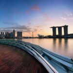 Singapore: Sunset Bike Tour with Hawker Food Experience - Cycling along the Formula One Race Track