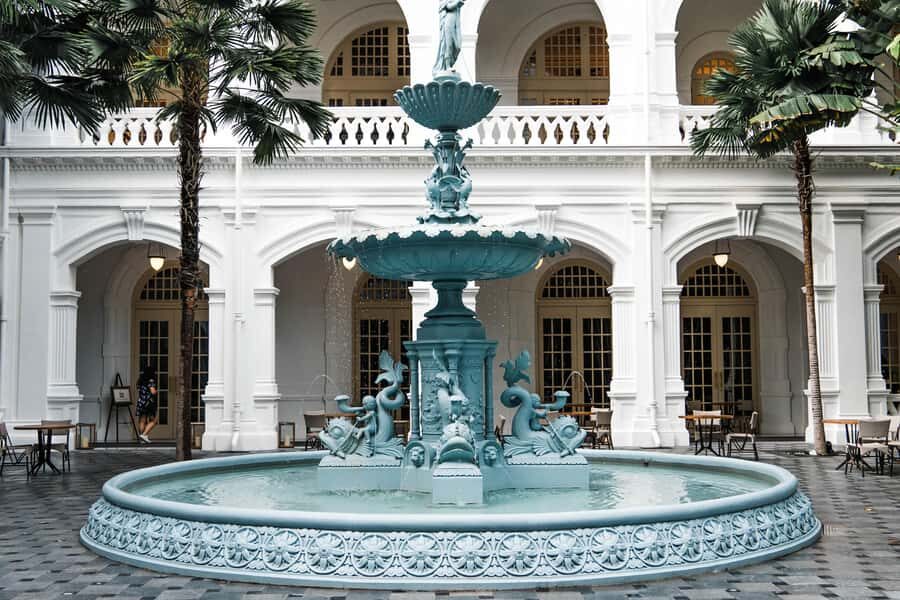 Singapore: Walking Tour with Immigrant Stories & Snacks () - Why This Tour Works for Different Travelers