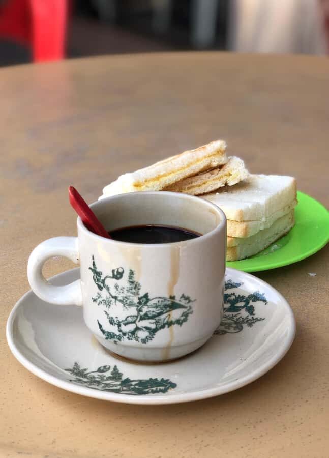 Singapore's Secret Eats: A Hidden Food Tour - Discovering Lesser-Known Dishes