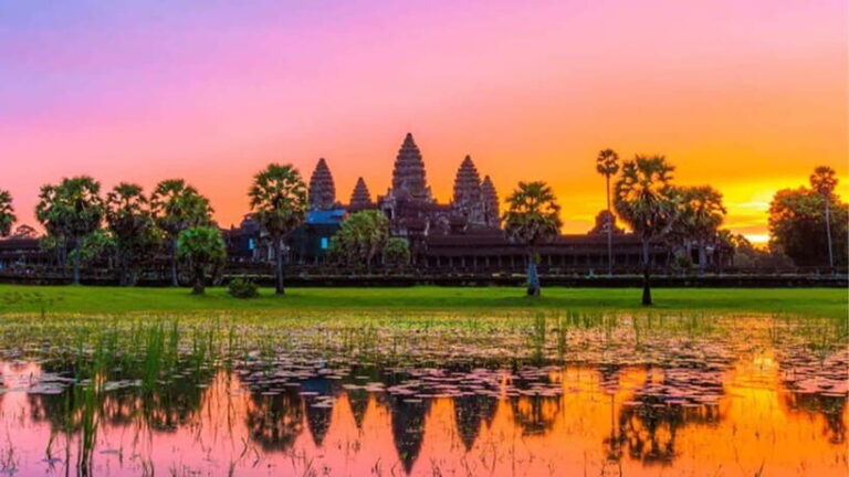 Small-Group Explore Angkor Wat Sunrise Tour with Guide - The Itinerary in Detail