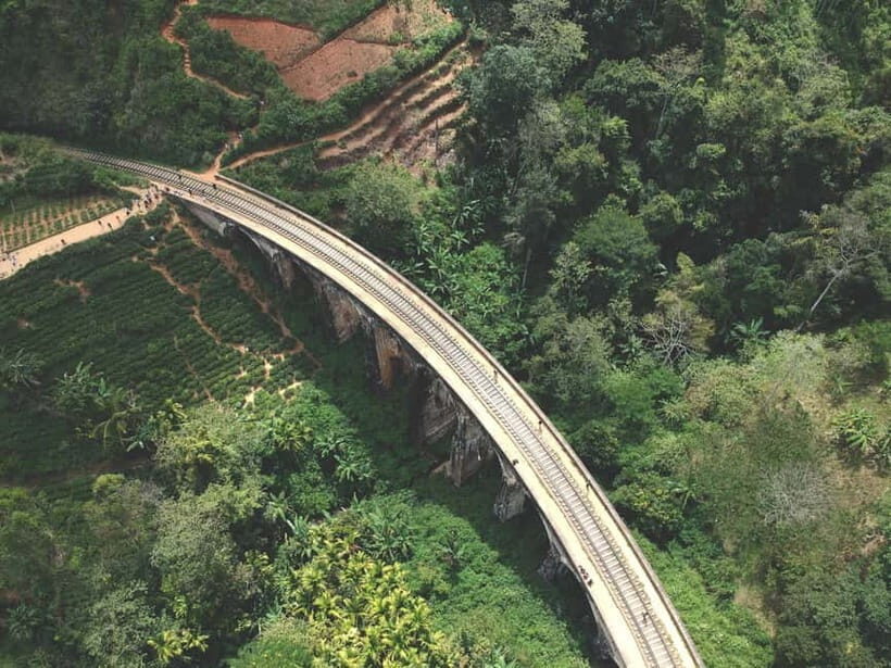 Sri Lanka 5 Days Private Tour with 15 Scenic Places - The Experience: What to Expect