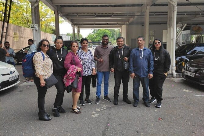 Sri Lanka Driver's and Guide with Luxury Cars - Whats Included and What to Consider