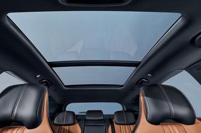 Sri Lanka Personal Tour with Car Driver - Visiting the Colombo National Museum