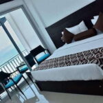 Srilanka : 4-Day Tour with Accommodation and Transport - Transportation and Group Size