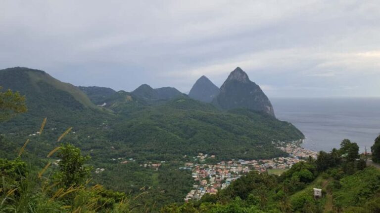 St Lucia: Private Speed Boat Tour from Castries - Snorkeling at Anse Chastanet and Sugar Beach