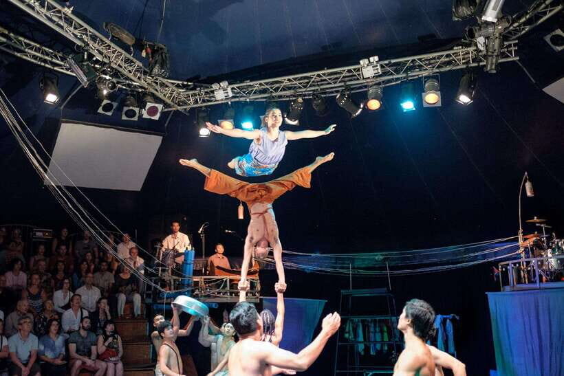 Street Food Tour and Phare Circus with Tuk-Tuk Transfers - Exploring Local Markets and Trying the Unexpected