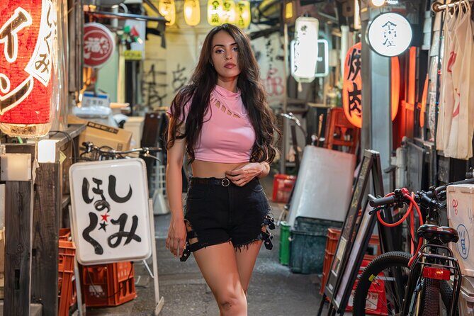 Street Photoshoot at Tokyo Iconic Spots with Pro Photographer - Who Will Love This Tour?