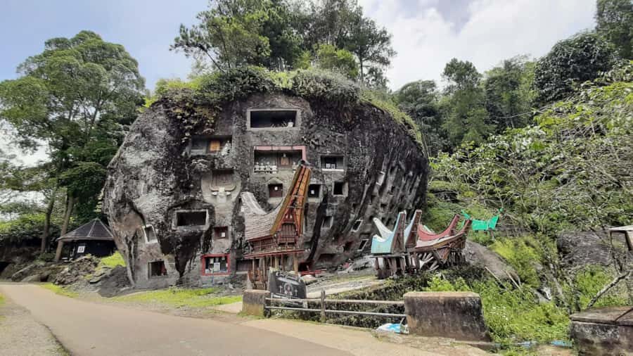 Sulawesi: Toraja Cultural Tour - Practical Considerations