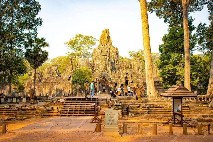 Sunrise at Angkor Wat and Small Tour with Tours Guide - The Experience in Detail