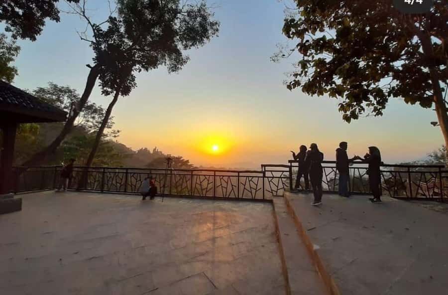 Sunrise Setumbu, Borobudur & Prambanan Temple Tour - What Sets This Tour Apart?