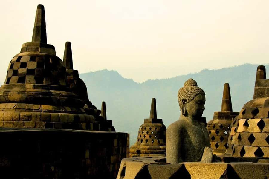 Sunrise Setumbu, Borobudur structure climbing and Prambanan - Practical Details and Tips