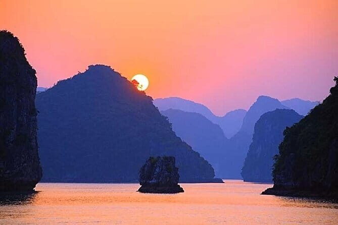Sunset Tour in Lan Ha Bay | 4-star Daiichi Cruise - The Experience on Board
