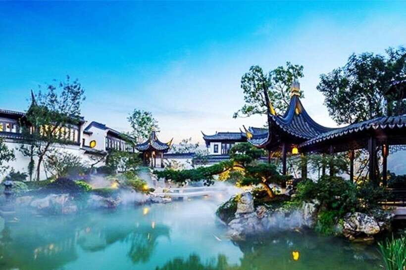 Suzhou Private Guided Day Trip from Shanghai by Bullet Train - Modern Vibes on Guanqian Street and Local Cuisine