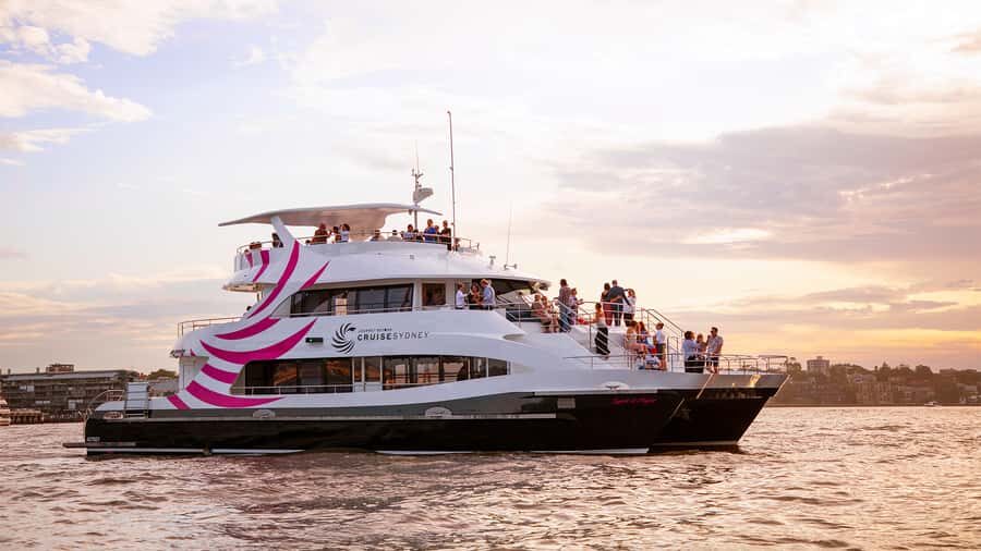 Sydney: 3-Course All Inclusive Dinner Harbour Cruise - Authentic Experiences from Reviewers
