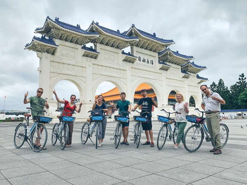 Taipei: 4-Hour Morning City Cycling Tour with Breakfast - What to Expect on the Tour
