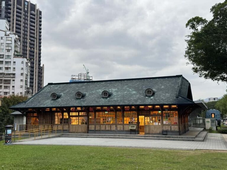 Taipei: Beitou Hot Springs and Heritage Walking Tour - The Day Itself: A Step-by-Step Breakdown