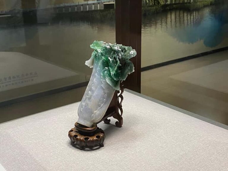 Taipei: City Highlights Tour with Taipei 101 Observatory - Transportation and Group Size