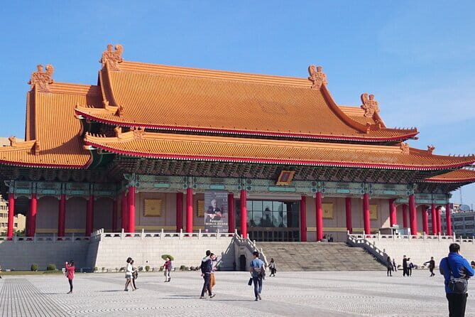 Taipei City to Taoyuan Airport Private Transfer - Vehicle and Comfort