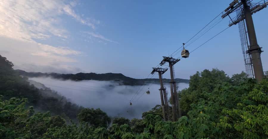 Taipei: Maokong Gondola & Zoo Combo Ticket with Train - Who Will Love This Tour?