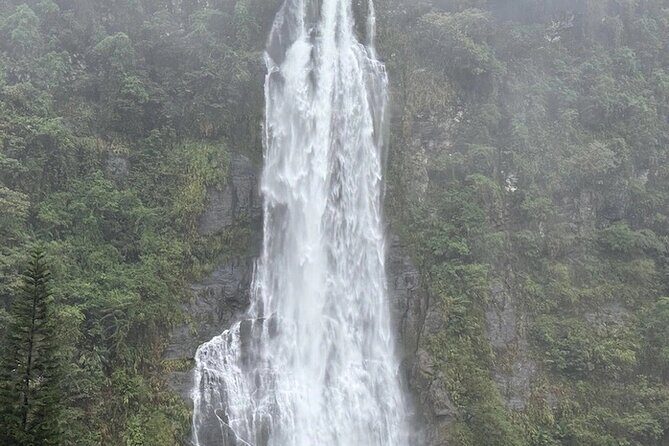 Taipei Neidong Forest Luxury Hot Spring and Bitan Boat Ride - Value for Money