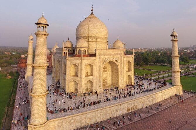 Taj Mahal, Agra Fort and Baby Taj Day Tour from Delhi by Car - Why This Tour Offers Good Value