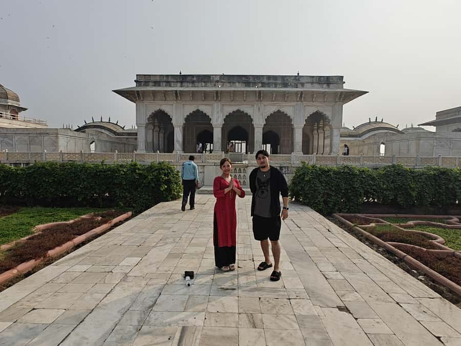 Taj Mahal, Agra Fort & Baby Taj: Full-Day Trip from Delhi - Visiting the Taj Mahal