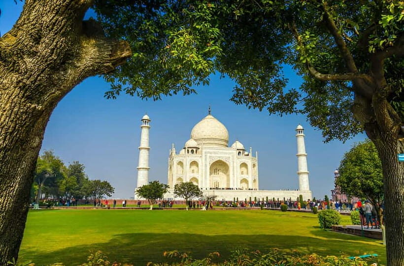 Taj Mahal, Agra Fort & Elephant Conservation Tour from Delhi - Visiting the Taj Mahal: The Heart of the Tour  