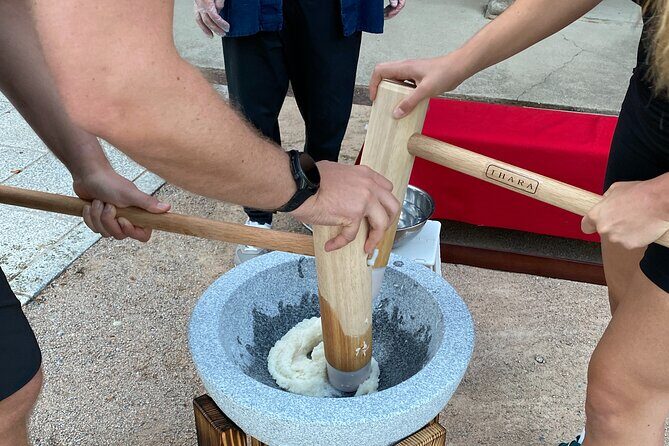 Takayama Mochi Making Experience in a Buddhist Temple - Shaping and Flavoring Your Mochi