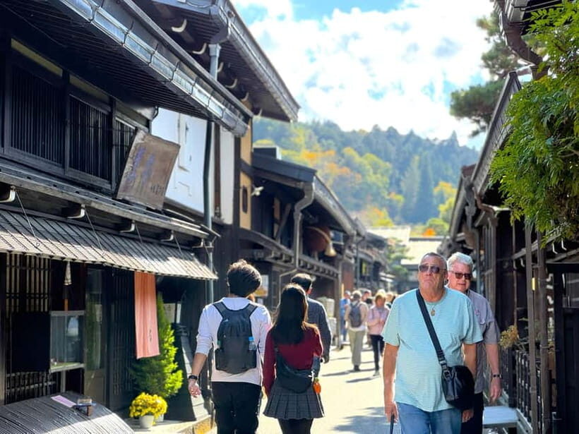 Takayama: Takayama Jinya & Old Town Private Walking Tour - Who Is This Tour Best For?