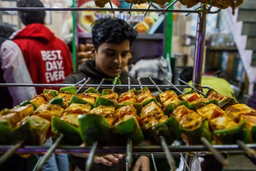 Taste Delhi: Street Food, Rickshaw & Market Walk - Exploring the Itinerary in Depth