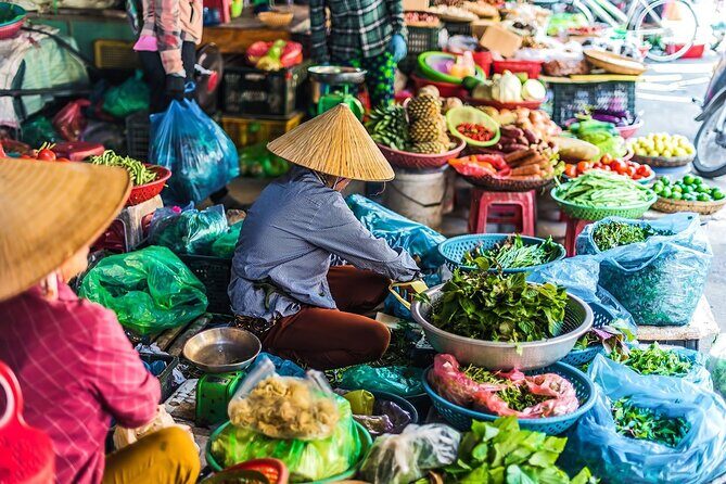 Taste of Hanoi Market Tour, Cooking and Local Dining - Detailed Day-by-Day Breakdown of the Experience