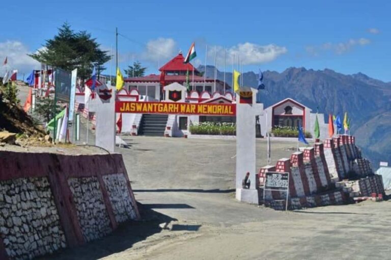 Tawang in a Day: Monasteries & Mountains Tour - Detailed Breakdown of the Itinerary