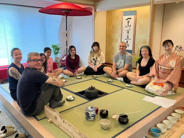 Tea ceremony experience in Japanese-style room 60min - The Flow of the Experience: What to Expect