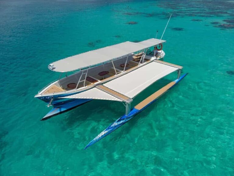 The Vanilla tour of Taha'a in a comfy outrigger canoe - Practical Tips and What to Bring