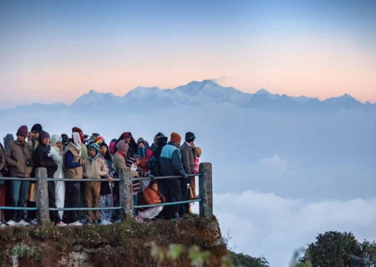 Tiger Hill Sunrise and Hiking Tour from Darjeeling - What Makes the Sunrise so Exceptional?